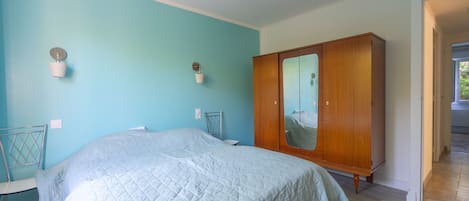 2 bedrooms, WiFi (free)
