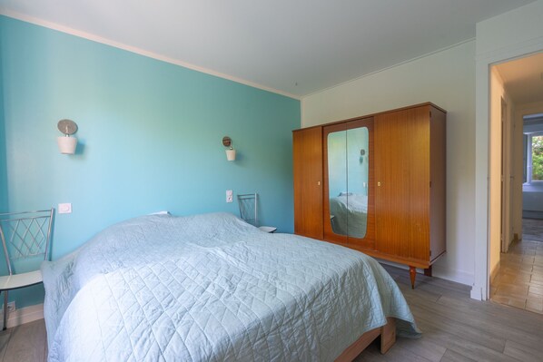 2 bedrooms, WiFi (free)