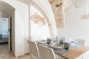 公寓, 海景 | 私人厨房 | 高脚椅、厨具/餐具