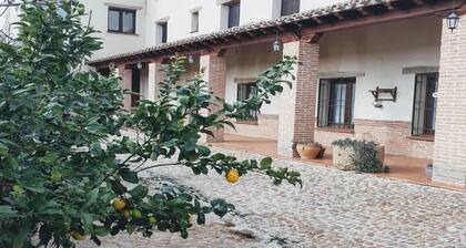 Country House 'Casa Rural La Era' with Mountain View, Wi-Fi and Air Conditioning