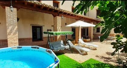 Landhaus 'Casa Rural La Era' mit Bergblick, WLAN und Klimaanlage