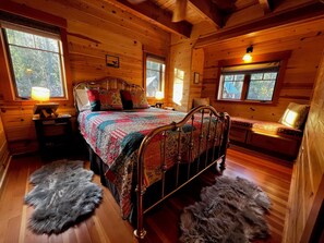 2 quartos, ferros/tábuas de passar roupa, Wi-Fi, roupa de cama