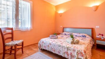 3 sovrum, strykjärn/strykbräda och sängkläder