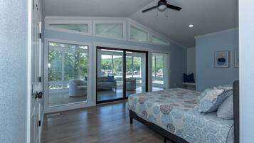 6 bedrooms, iron/ironing board, free WiFi, bed sheets