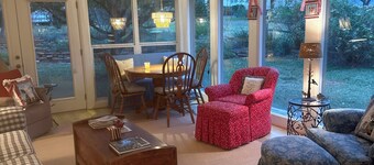 3 bed/3 bath ranch house on Round Top, TX, main square with large porch & views