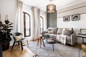 TV - Nicks - 2 bedrooms in Trafalgar (Madrid)