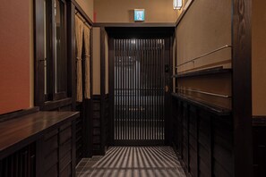 Interior entrance - Saju Kyoto (Kyoto)