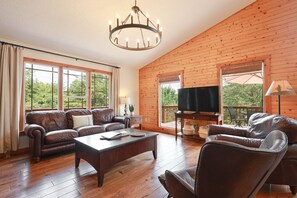 مدفأة، مشغل دي في دي، كرة قدم الطاولة، تنس طاولة