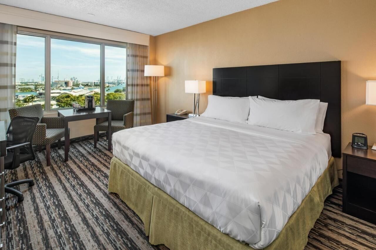 Standard Room Near Enlighten Moon MIA