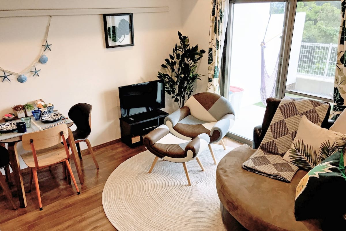 Superior appartement, niet-roken, terras (2 Bed Room) | Woonruimte | Een flatscreentelevisie