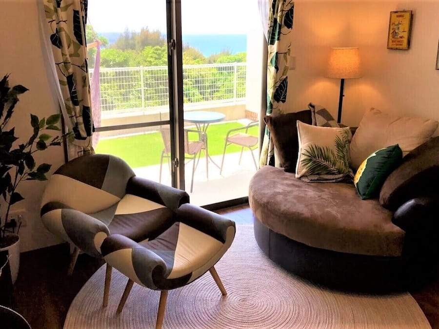 Appartamento Basic, non fumatori, terrazzo (One Bed Room) | Area soggiorno | TV a schermo piatto