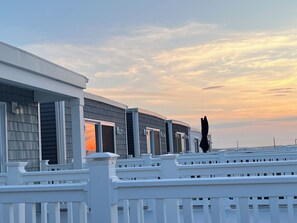 Property grounds - 5 bedroom for family and friends! 5 min walk to the beach! Linens Included! (Seaside Heights)