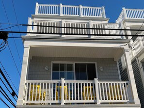 Exterior - 5 bedroom for family and friends! 5 min walk to the beach! Linens Included! (Seaside Heights)