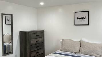 2 bedrooms, iron/ironing board, travel crib, free WiFi