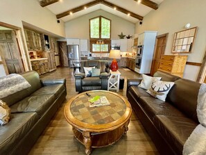 Smart-TV, Kamin, Bücher