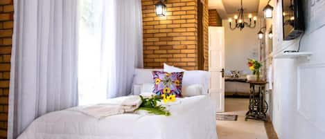 9 bedrooms, free WiFi