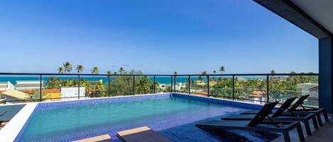 Kolam renang outdoor