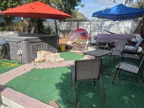 屋外ダイニングエリア
