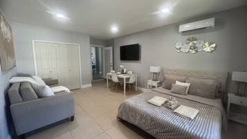 1 bedroom, iron/ironing board, free WiFi, bed sheets