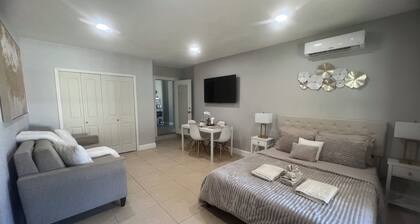 Cozy studio in enjoyable Lakeland with AC, WiFi