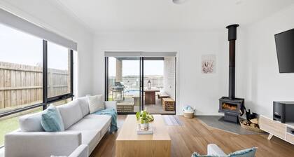 Thyme Out with pool in Cowes