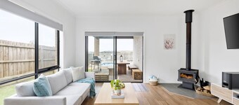 Thyme Out with pool in Cowes