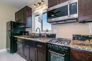 Fridge, microwave, oven, stovetop