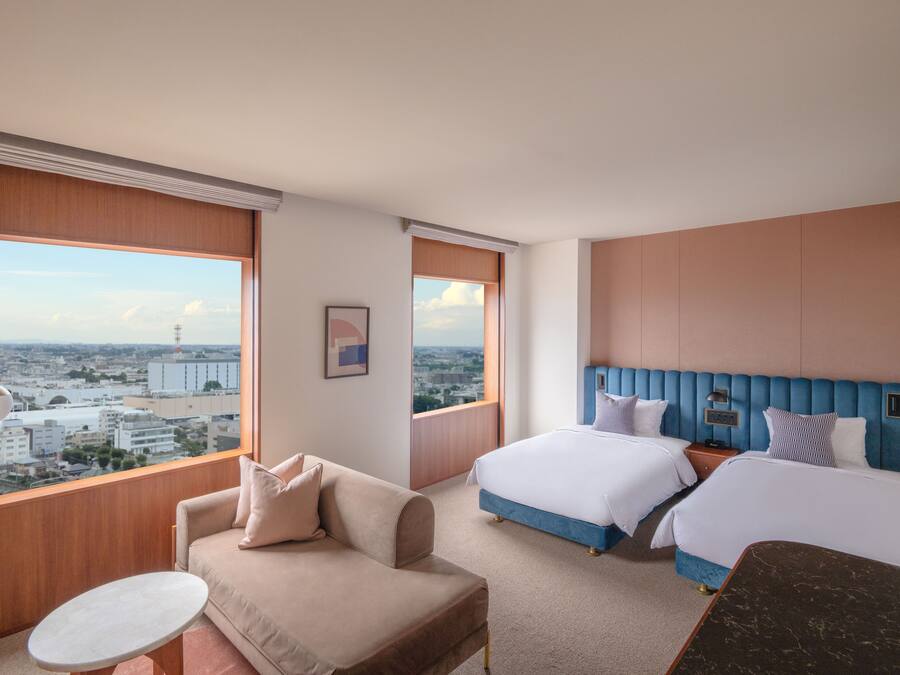 Quarto duplo grand, para não fumantes (HighFloor, Minibar, Checkout 12:00) | Frigobar (abastecido com itens grátis), cofres nos quartos