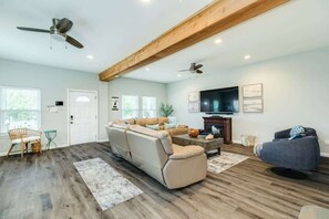 Smart TV, fireplace, offices