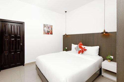 Hotel H4