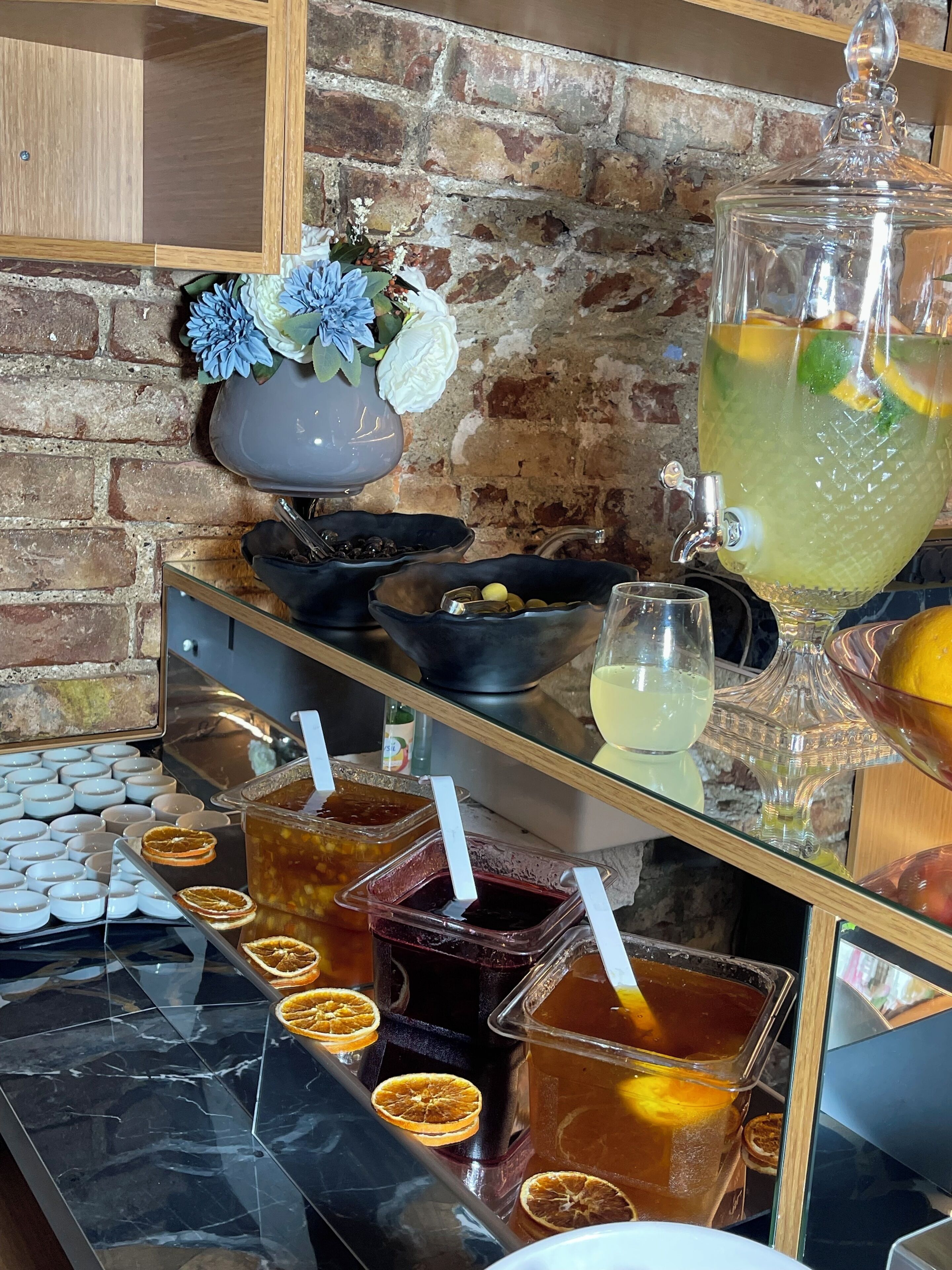 Bữa sáng buffet