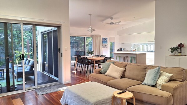 Deluxe House, Beachside | Living area | 55-cm Smart TV with digital channels, Netflix, streaming services
