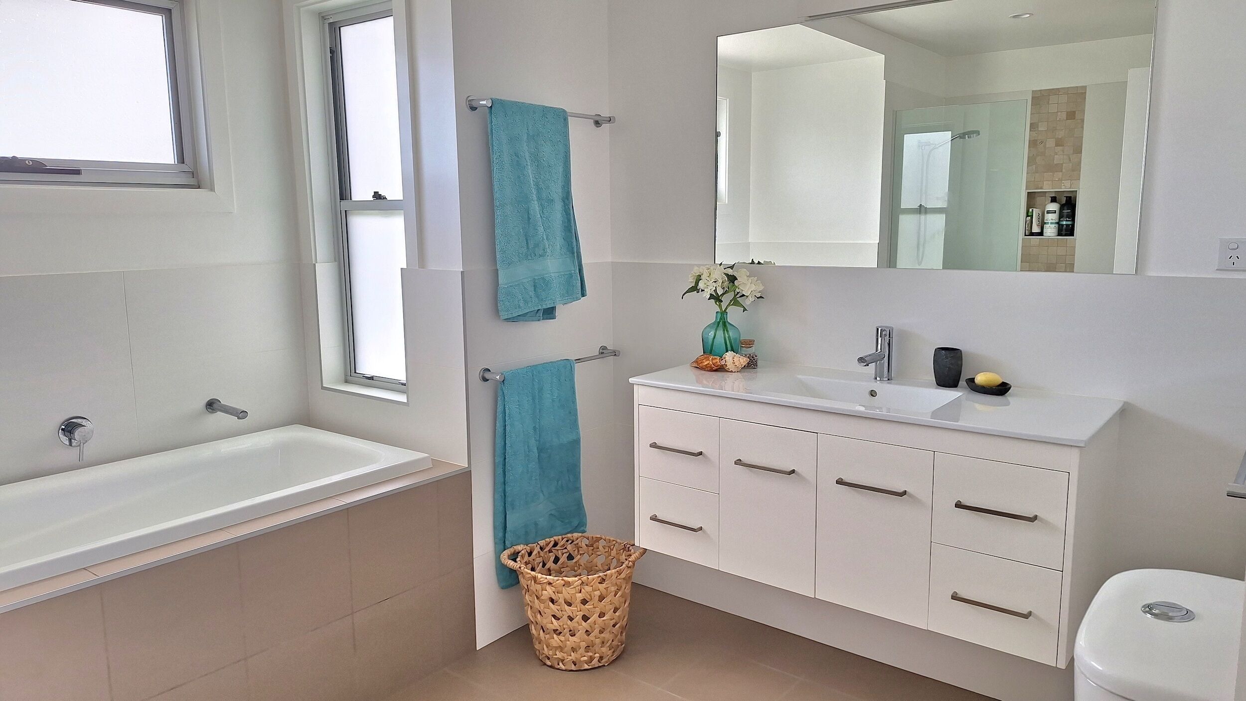 Rumah Deluks, tepi pantai | Kamar mandi | Bathtub dan shower terpisah, pengering rambut,  dan handuk