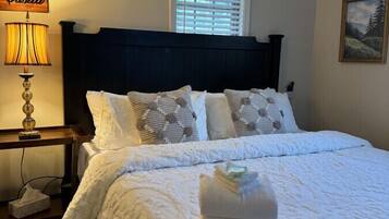 1 habitación, escritorio, wifi gratis y ropa de cama