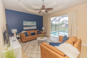 Smart TV - South Gulf Cove's Aldama Ensenada, Your 3 Bed, Pool Home Vacation Villa Awaits! (Port Charlotte)