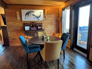 Dining - Oceanview 4BR Biscuit Box Home in a Fishing Village Near Bonavista & Trinity (Plate Cove West)