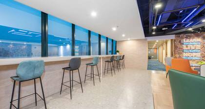 Lemon Hotel