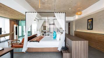 Superior Room | Laptop workspace, free WiFi, bed sheets