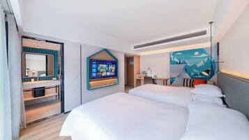 Business Room | 1 bedroom, premium bedding, down comforters, memory foam beds