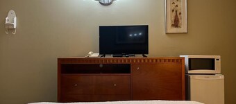 Downtown location near to restaurants pubs & bars. also near to marts . 