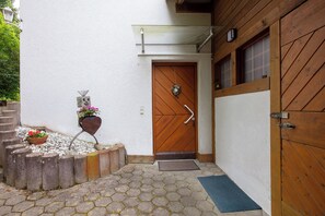 Exterior detail - Holiday Apartment Brockmann with Private Terrace and Wi-Fi (Waldshut-Tiengen)