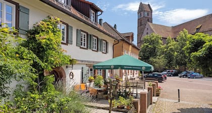 Apartment 'Ferienwohnung Im Denkmal 1' with Wi-Fi