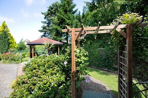 Property grounds - Apartment 'Kleine Ferienwohnung' with Shared Garden and Balcony (Nordstrand)