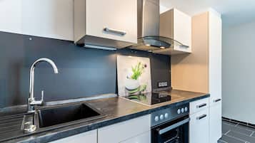 Kühlschrank, Ofen, Herdplatte, Geschirrspüler