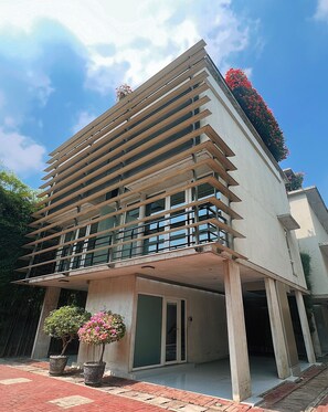 Exterior - ECOLOFT Jababeka Golf (Good Privacy, Zero Carbon and Pet-friendly Residence) (Cikarang)