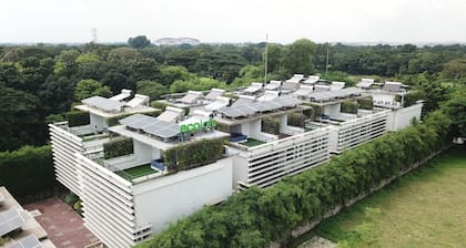 ECOLOFT Jababeka Golf (Good Privacy, Zero Carbon and Pet-friendly Residence)