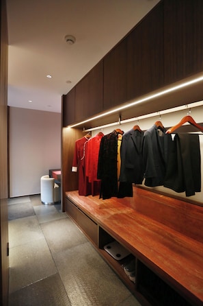Deluxe Double or Twin Room, Multiple Beds, Hill View | Living area | 85-inch LCD TV with cable channels, smart speakers