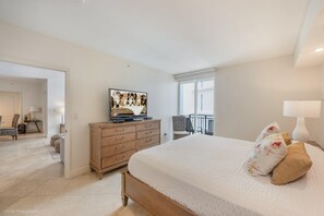 2 bedrooms, desk, iron/ironing board, WiFi - Modern King David Gem with Scenic Sea Balcony (Sunny Isles Beach)