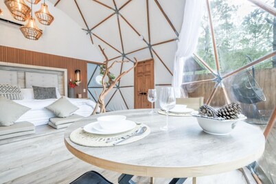 Incredible dome ideal for a romantic getaway