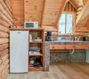 Fridge, microwave, coffee/tea maker, cookware/dishes/utensils - Cabana Estrella ideal para la familia hasta 7 personas (La Ciénega de González)